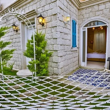 Cumbali Hotel
