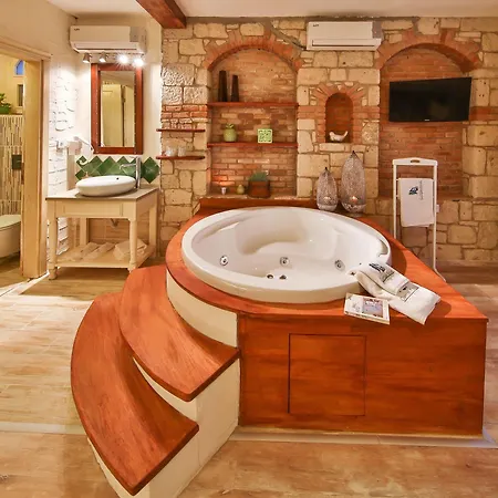 Cumbali Hotel Alaçatı