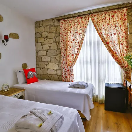 Cumbali Hotel