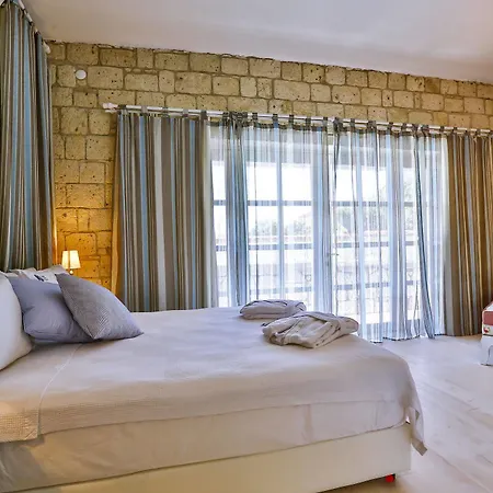 Cumbali Hotel