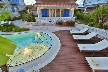 Cumbali Hotel 2*